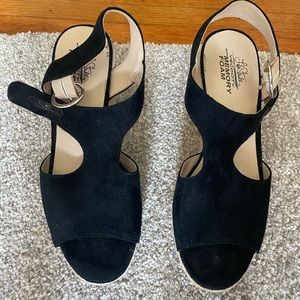 Black Life Stride wedge sandals size 7